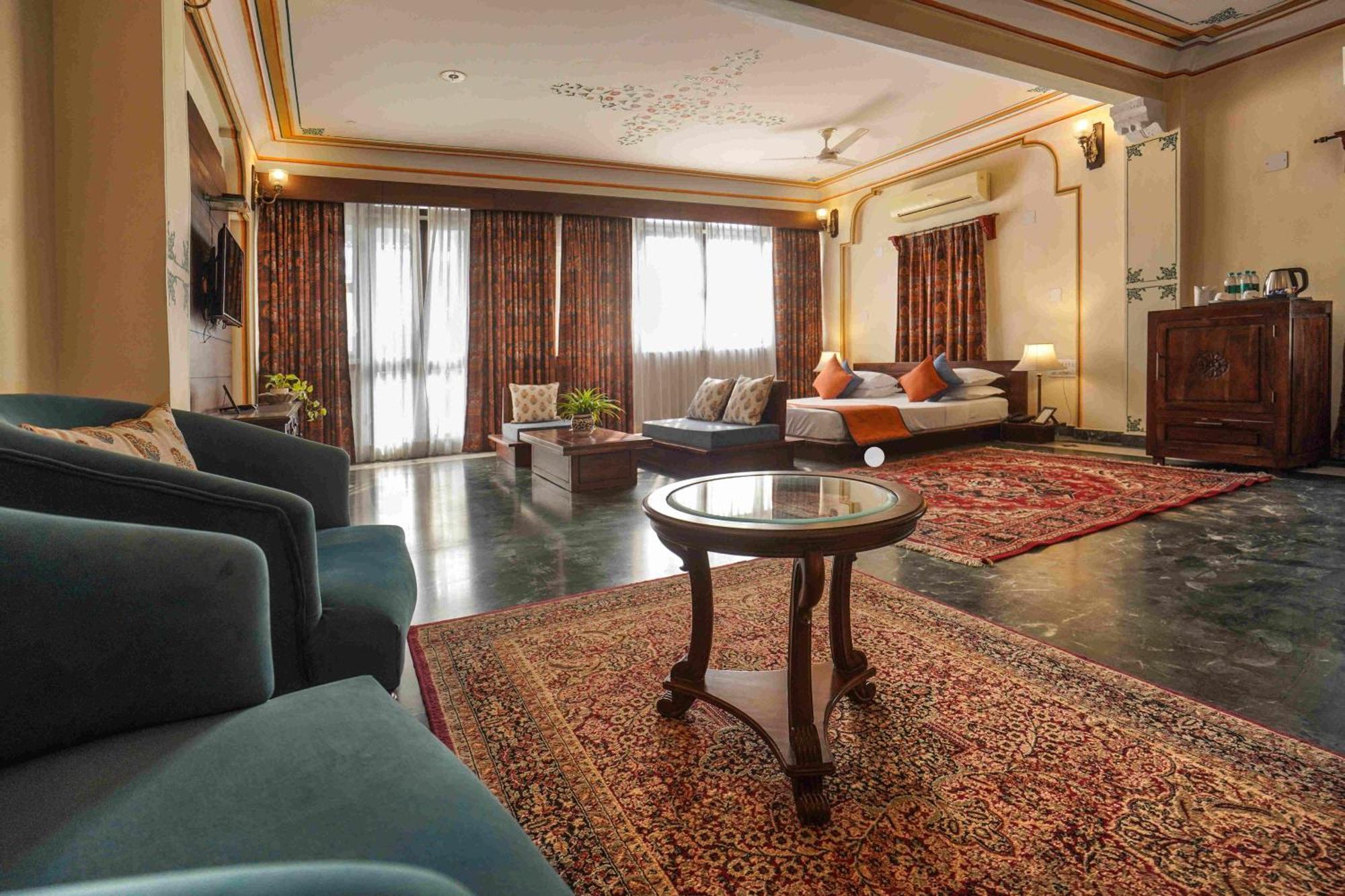 Diggi Palace - A City Center Hidden Heritage Gem Jaipur Exterior photo